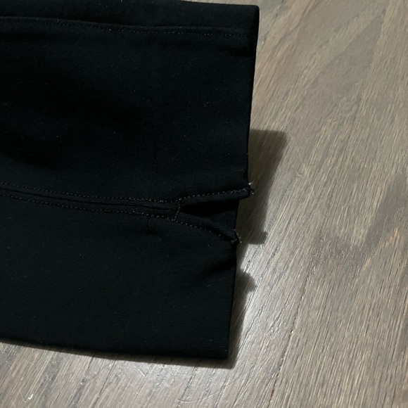 Spanx Back Seam Skinny Pant. Classic black size small. Like new! - Picture 9 of 10